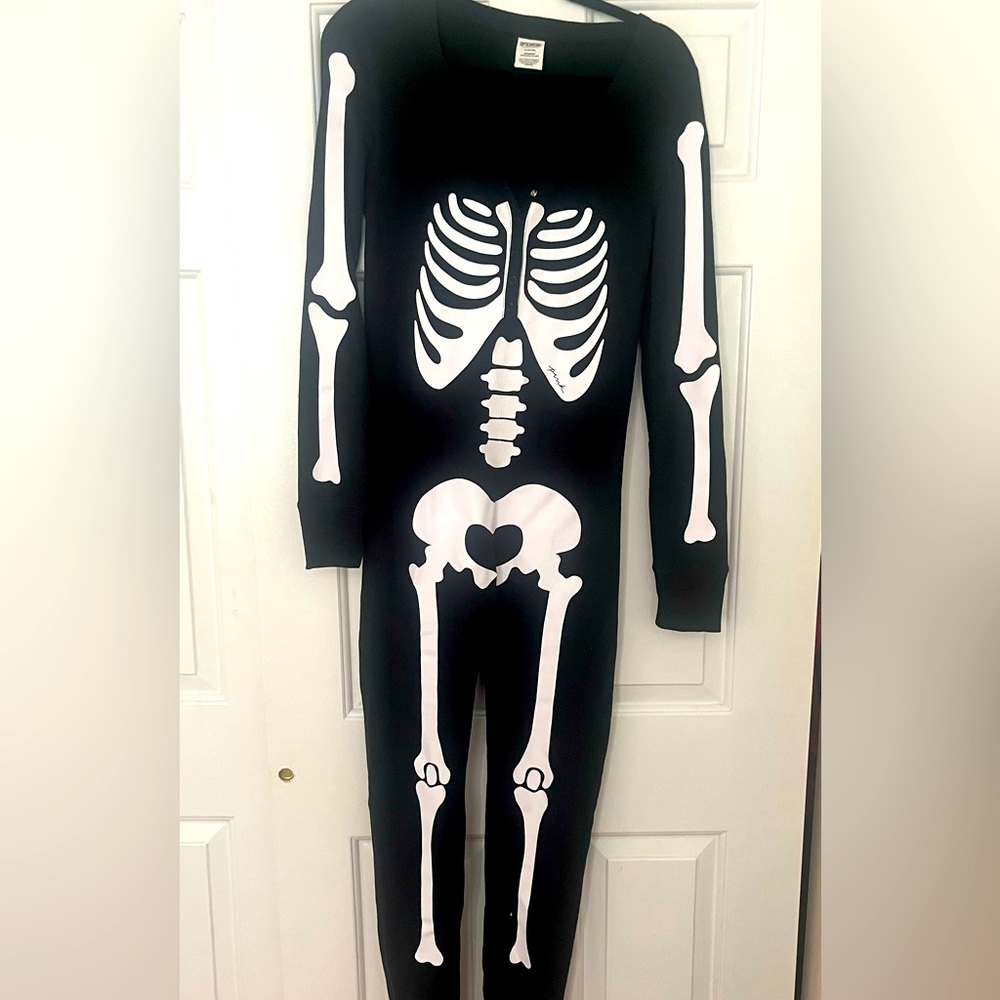 WILDFOX RARE NEWESR VERSION SKELETON ONESIE SIZE SMALL